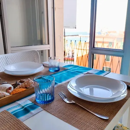 Daire L'attico Sul Porto, Sea View, Wide Terrace, Center Imperia