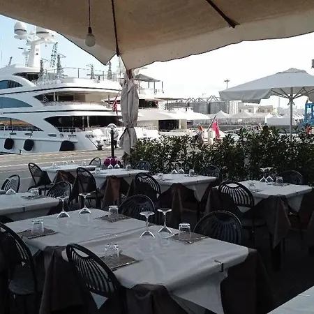 Daire L'attico Sul Porto, Sea View, Wide Terrace, Center