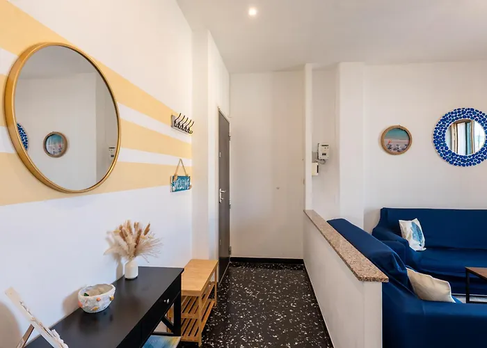 L'attico Sul Porto, Sea View, Wide Terrace, Center Apartman Imperia