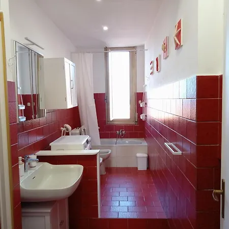 Apartment L'attico Sul Porto, Sea View, Wide Terrace, Center