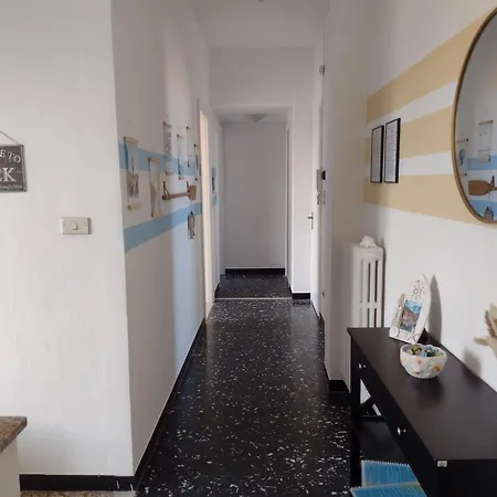 Apartment L'attico Sul Porto, Sea View With Terrace, Center Imperia