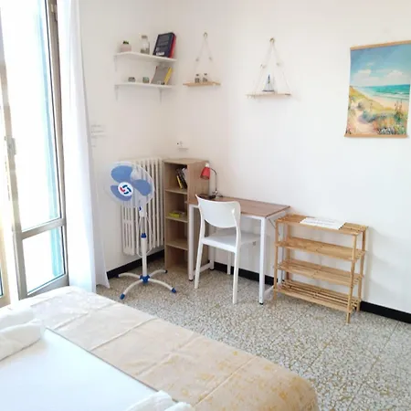 L'attico Sul Porto, Sea View With Terrace, Center Imperia